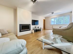 Lounge- click for photo gallery